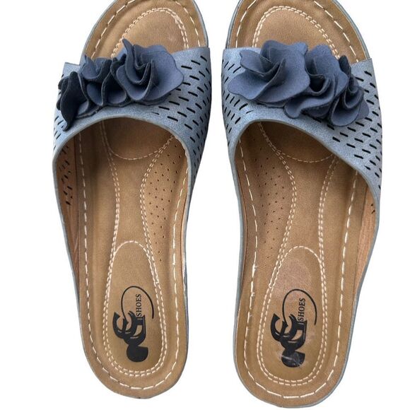 Good Choice Juliet Wedge Sandals Gray Floral Perforated Slip-On Women's Shoes - Picture 5 of 11